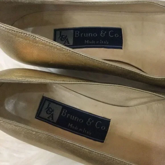Bruno & Co Metallic Gold Leather Italian Flats Size 6 - Picture 9 of 12